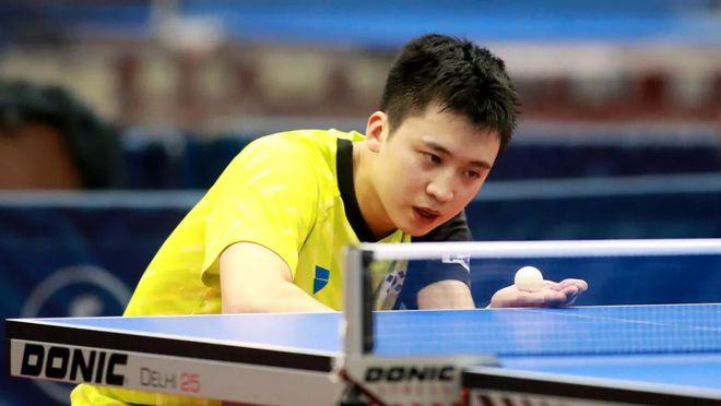 上首位在客 上首位在客